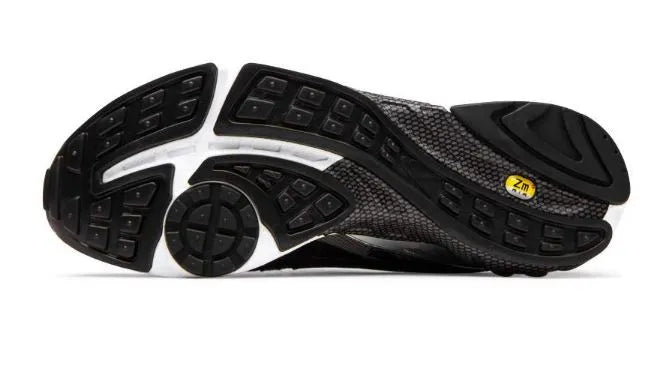 Chaussures de course masculines Nike Air Ghost Racer 42