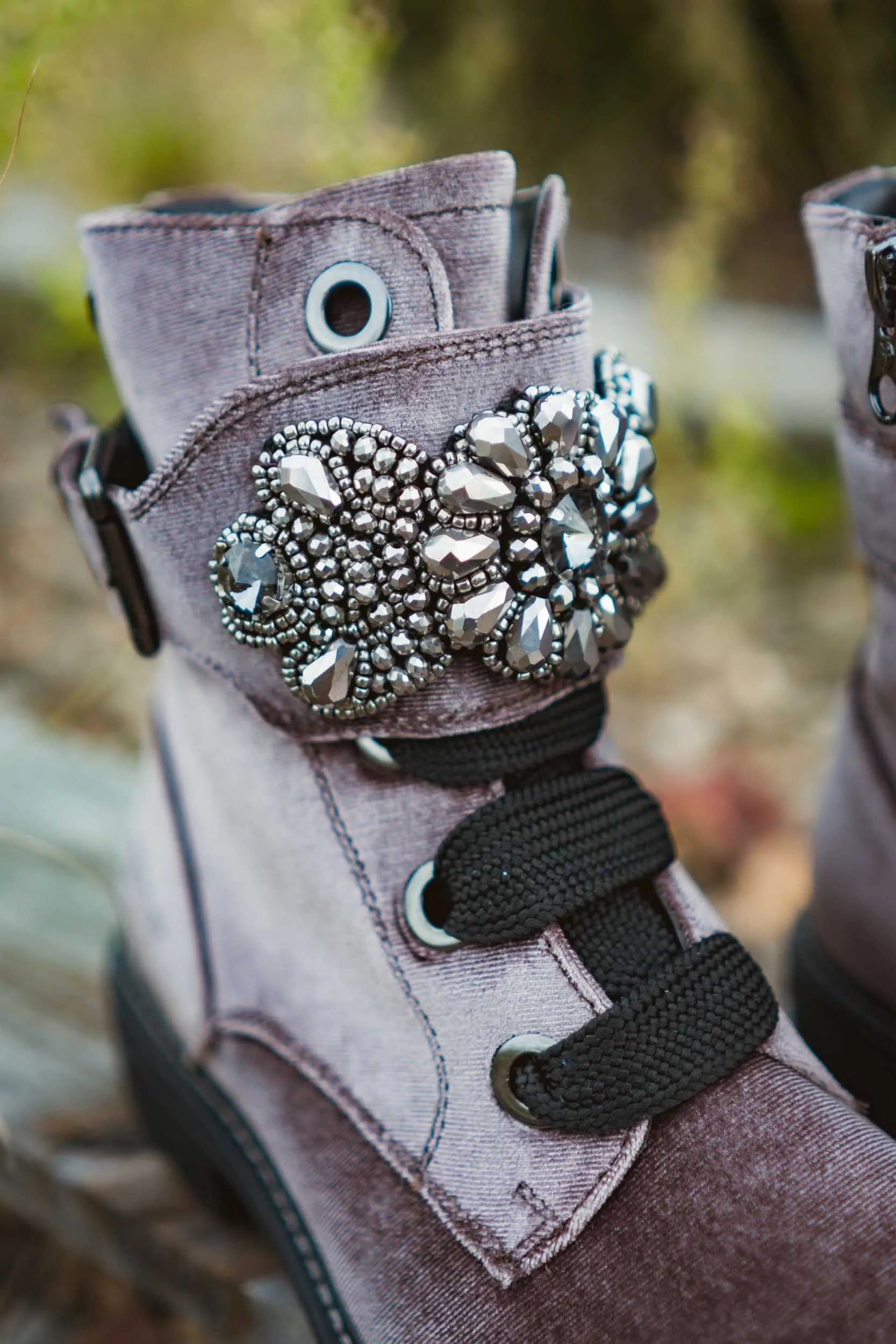 TOM TAUSOR TAUPE BOTAS TAMANHO 37 - TRENDY E FELIFICAÇÃO