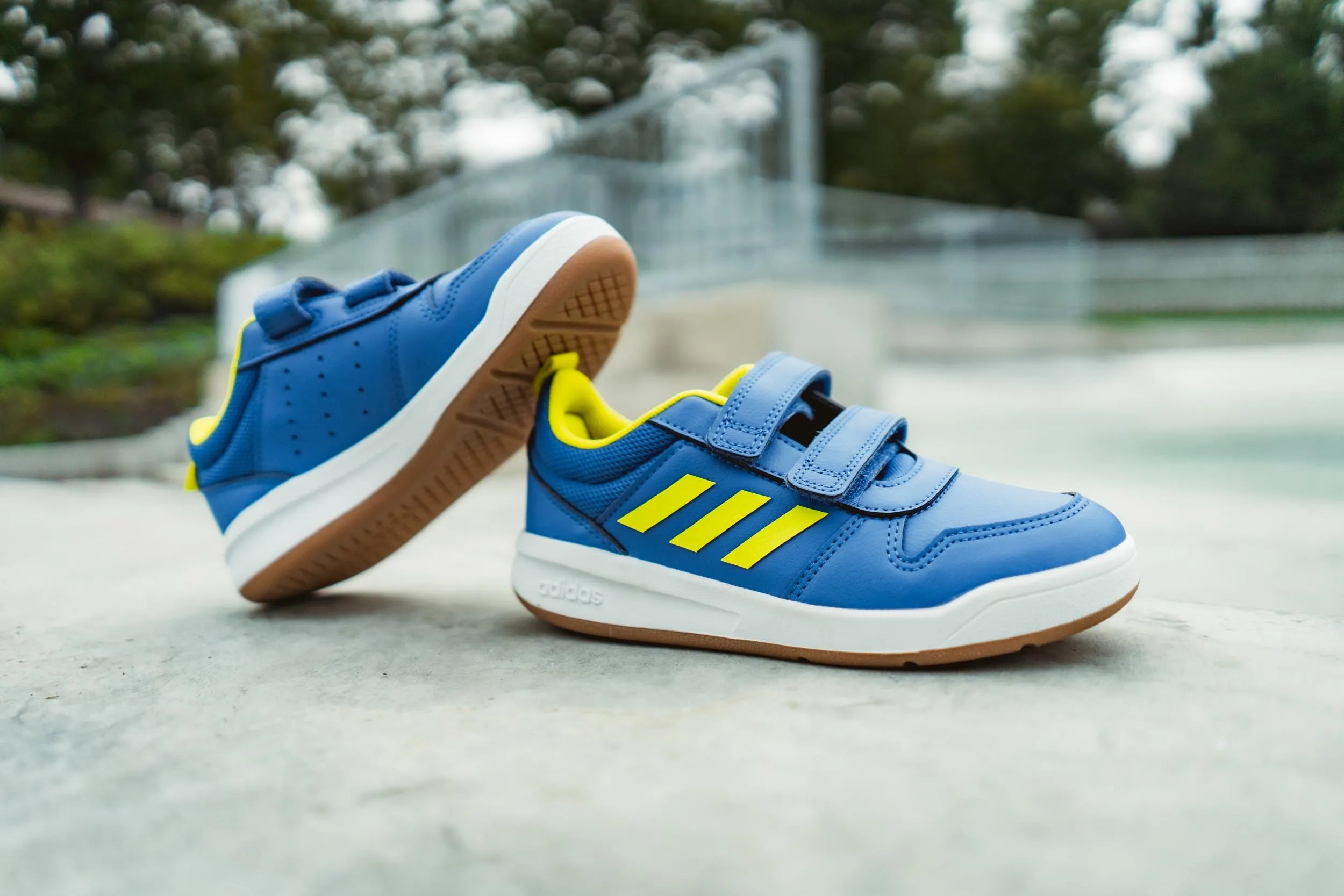 Adidas Junior Tensaur Royal 29: zapatillas de deporte para niños resistentes