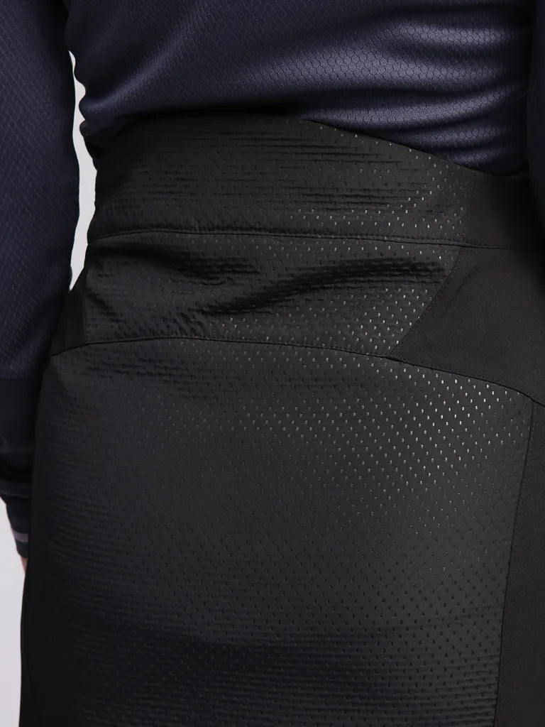 Dámská izolovaná loap urkiss sukně, s