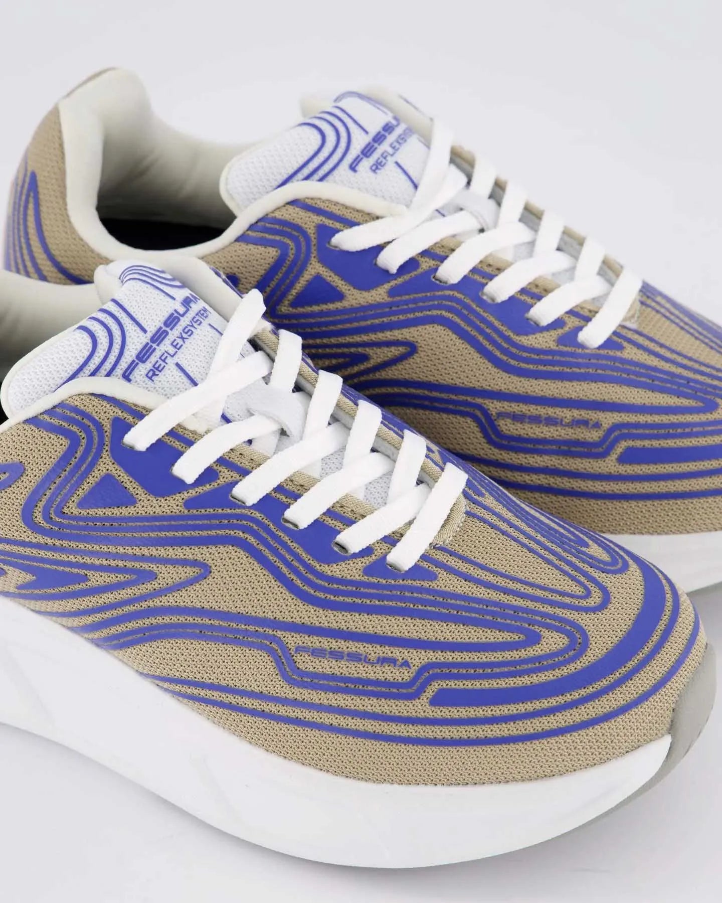 Bróga Unisex Fessura WMNS Runflex 01 Canbhás Talamh/Dúigh Bán/Deatach Grey 43