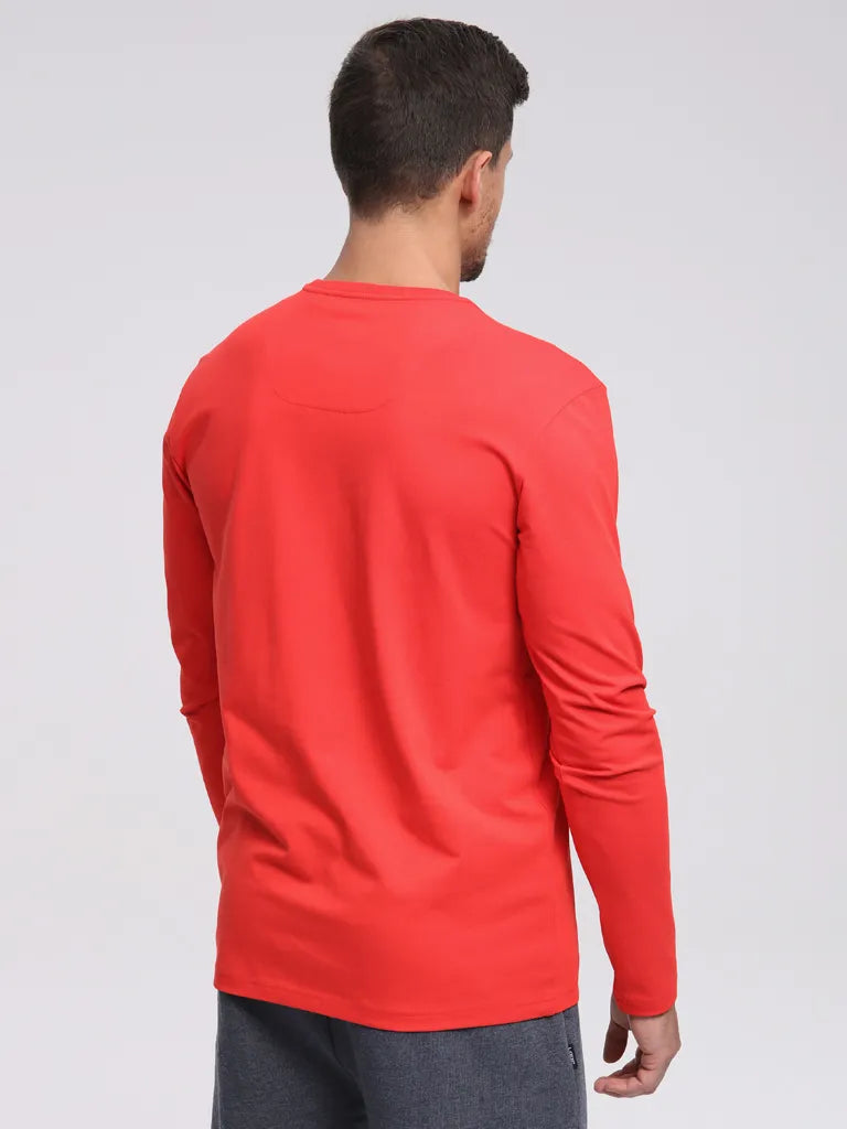 T-léine na bhfear loap aldoss, s