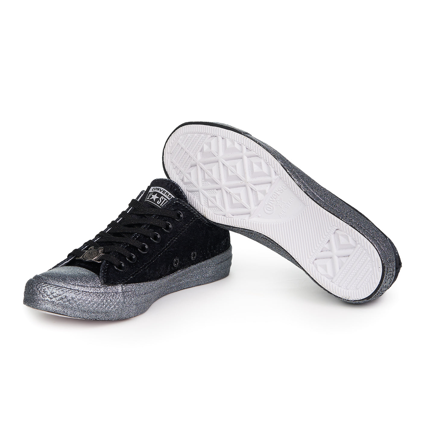 Converse Women's Sneakers Chuck Taylor Ox All Star Miley Cyrus Zln 0645