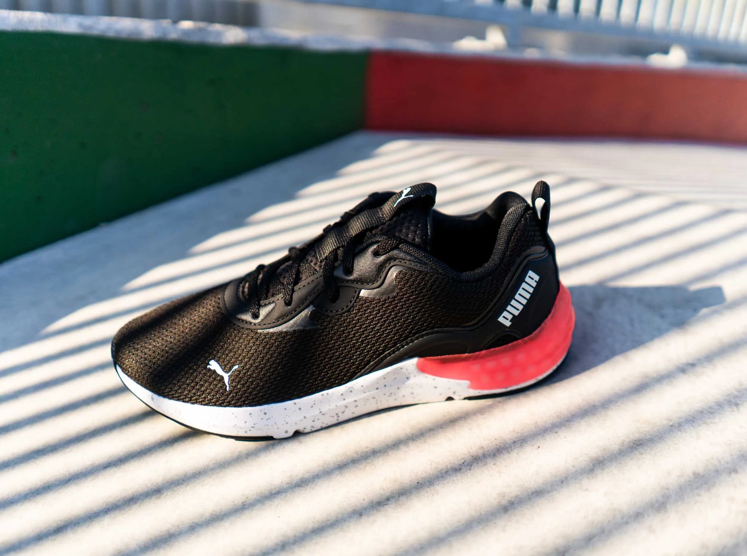 PUMA Pantofi sporturi pentru femei Puma Black Speck - Mărimea 37