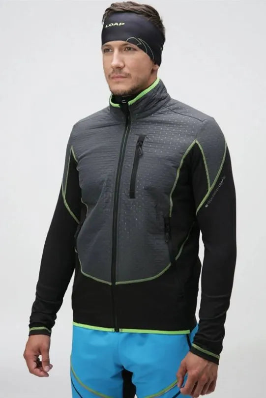 Menas de camisa cinza de alça