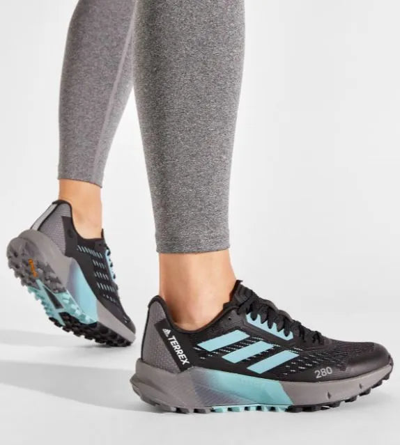 Zapatillas de carreras de trail de Ladies Adidas Terrex Agravic Flow 41 1/3