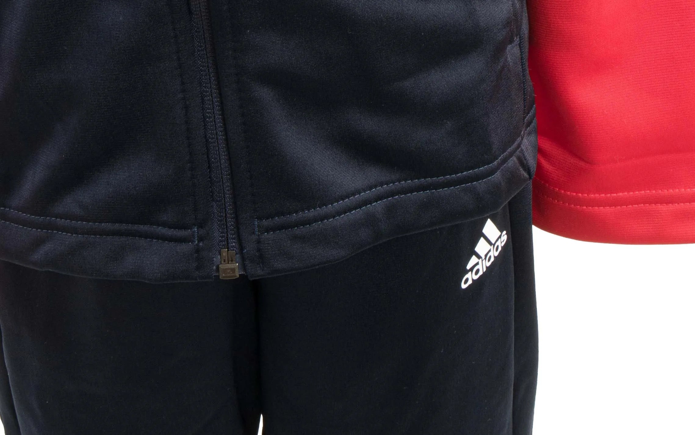 Adidas Jr Trucksuit CB TS Dúigh Finscéalta 176 - Sportpak Leanaí