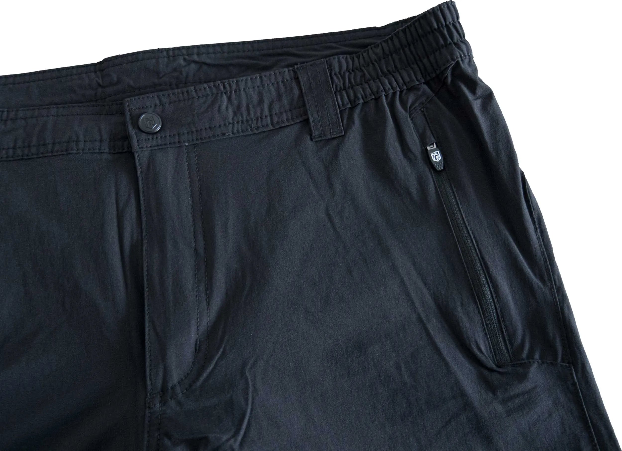 McKees Resolo Black 50: Elastické pánské kalhoty venku