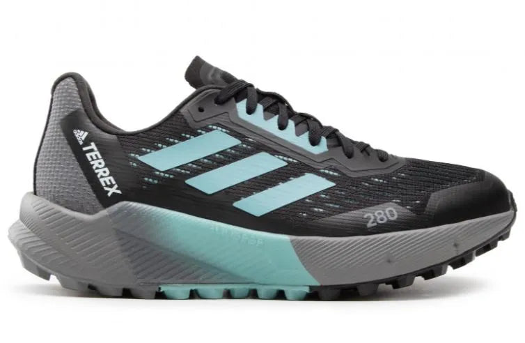 Dámske chodníky bežecké topánky adidas terrex agravický tok 40