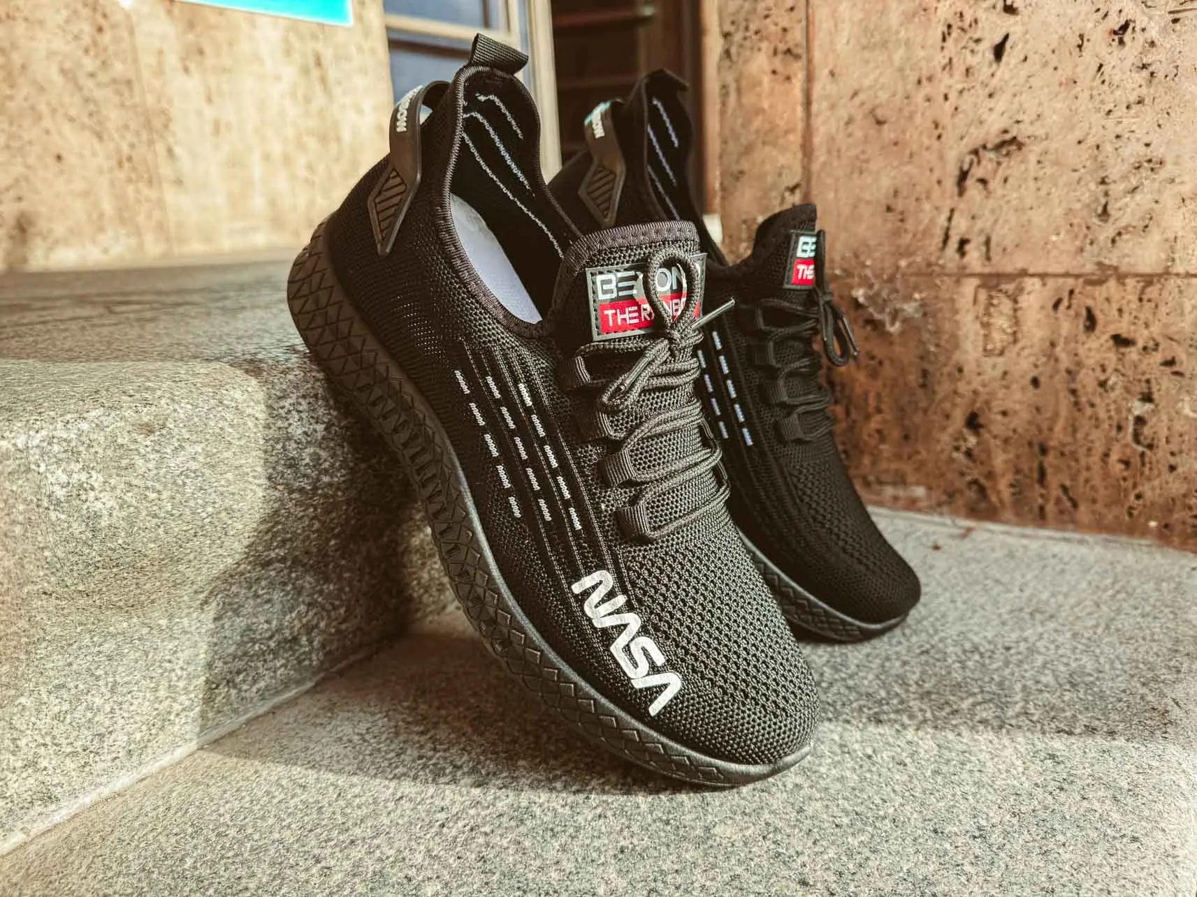 Zwarte Nasa Sneakers Heren 42 - rUIMTEVAARTSTIJL