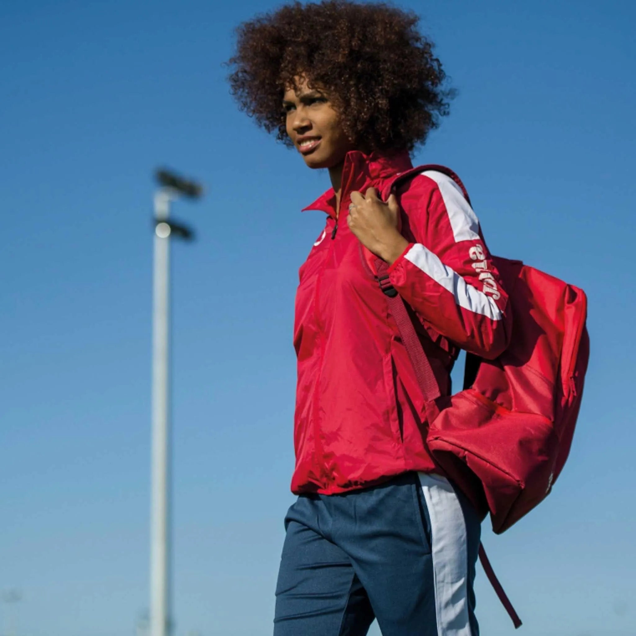 Dámská bunda Joma Rainjacket ChampionsChip IV červeno-bílé červené 2xs