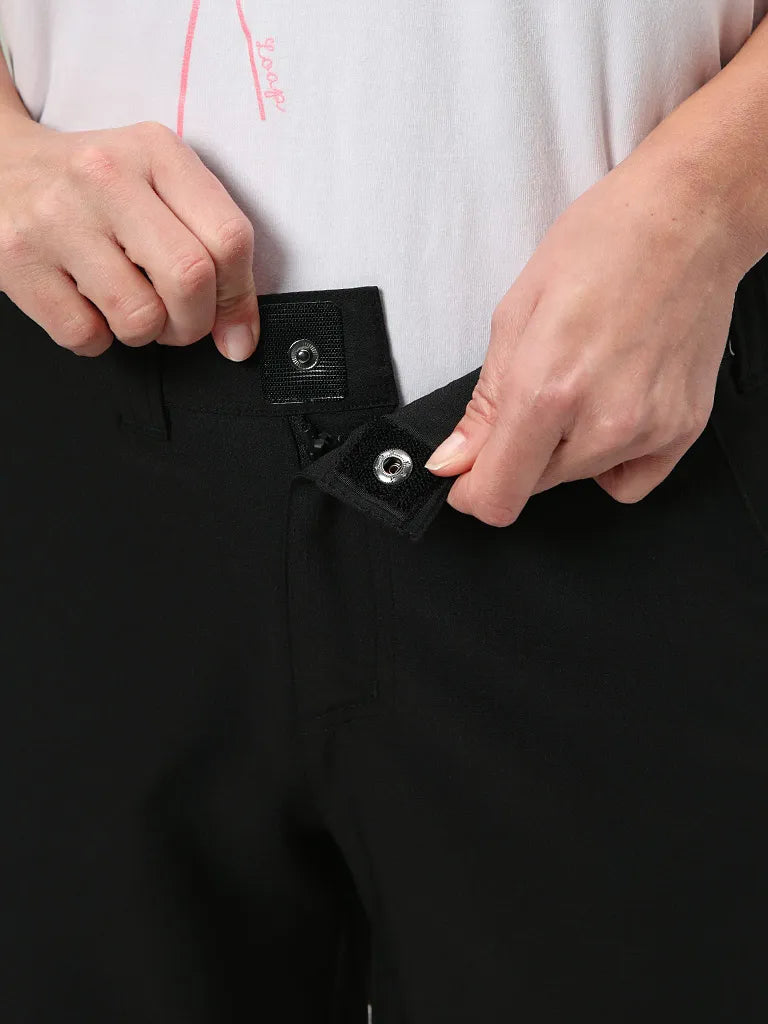 Pantaloni scurți pentru femei Loap Uzluna Blk, XS