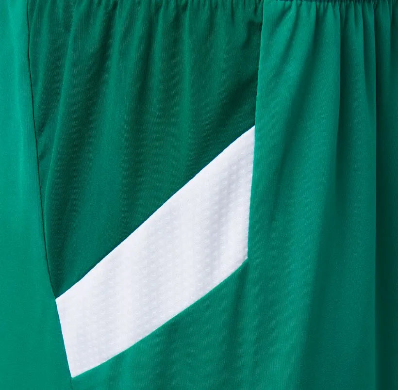 Shorts per bambini Hummel Tech Jr Green 140 - traspirante e sostenibile
