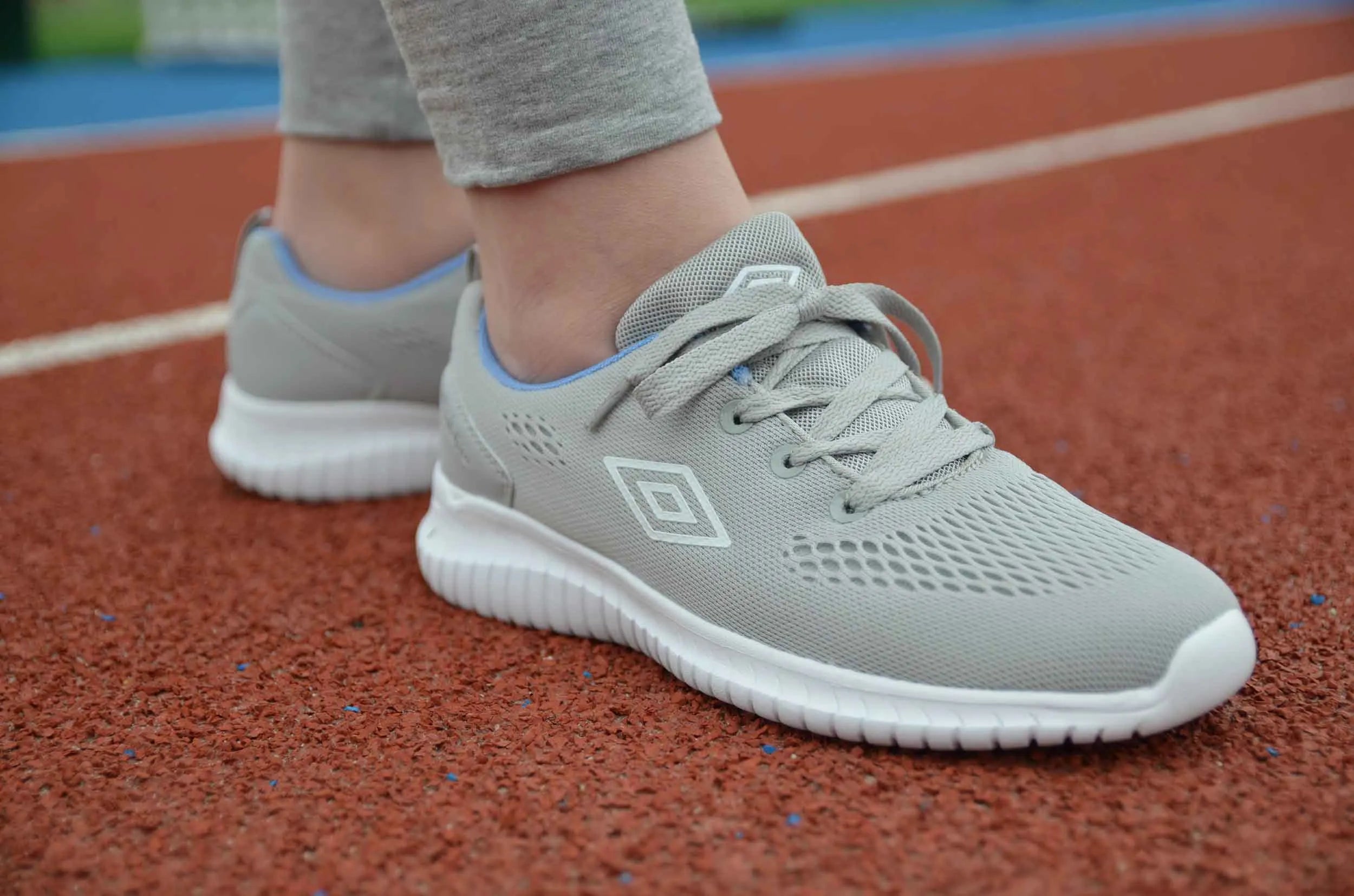 Women's casual shoes umbro chass grey 39