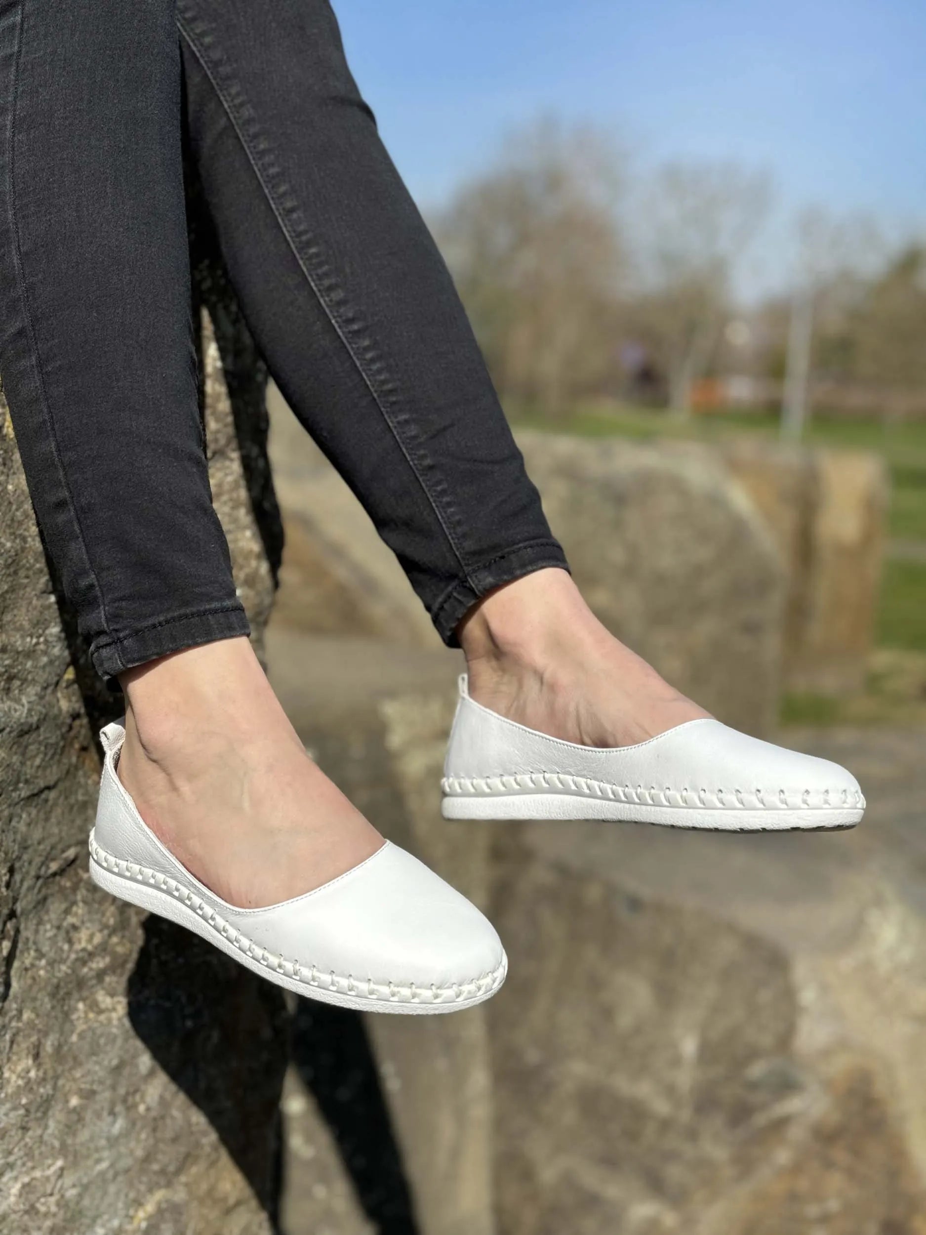 Elegante Damen Ballerinas Leder Weiß Größe 39