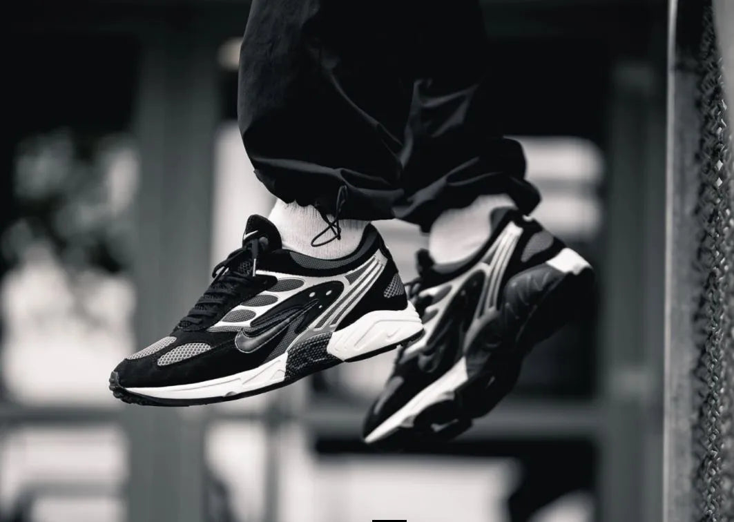 Chaussures de course masculines Nike Air Ghost Racer 42