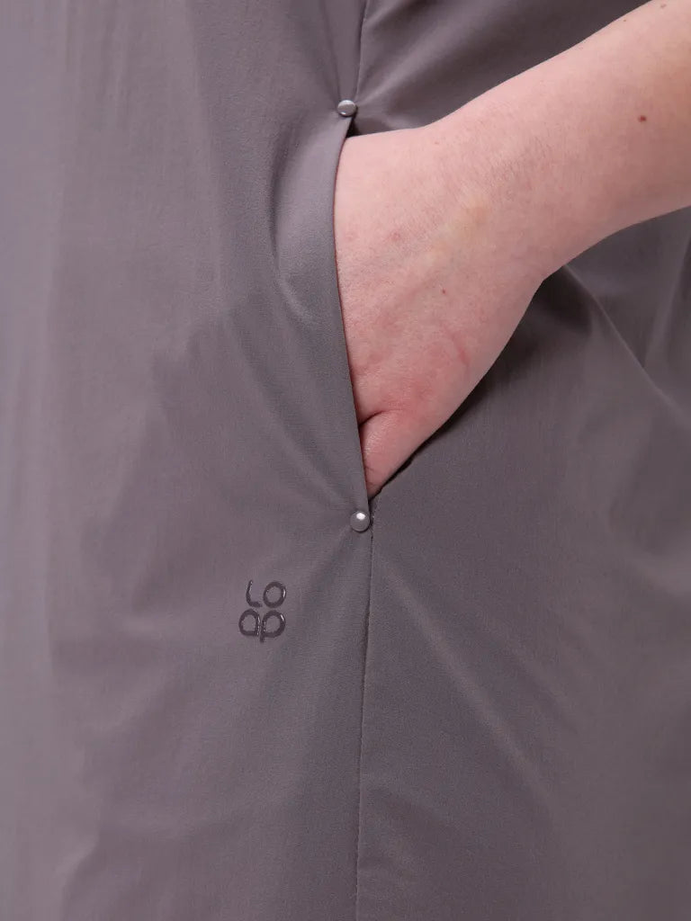 Gúna na mBan Loap Ubakala, S.