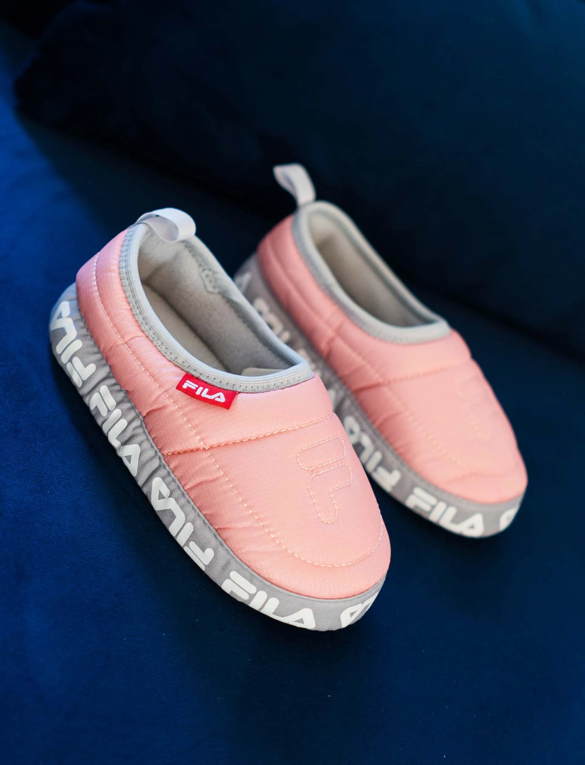 Fila Junior Comfider Sneaker - Roseta pálida Tamaño 29