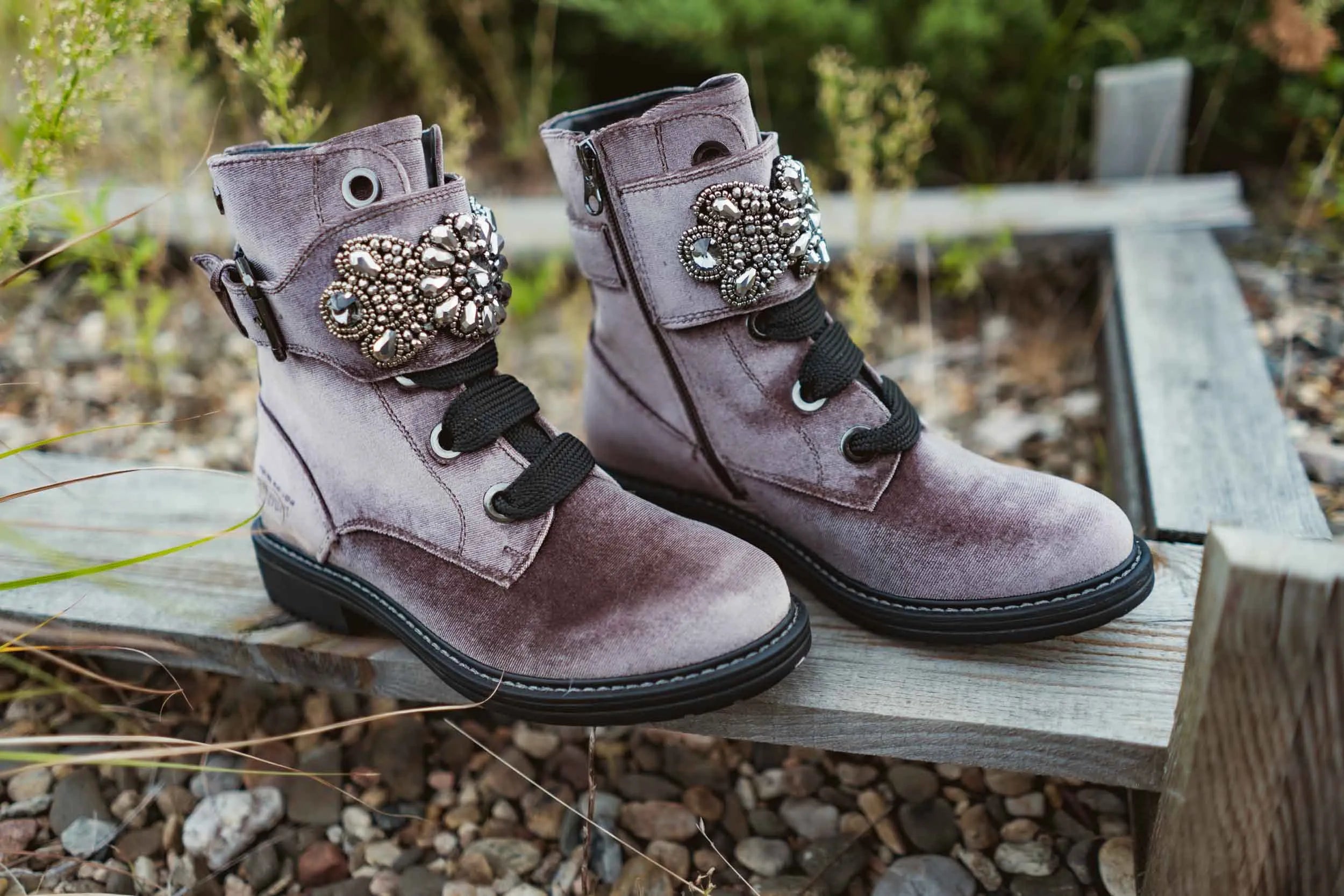 TOM TAUSOR TAUPE BOOTS