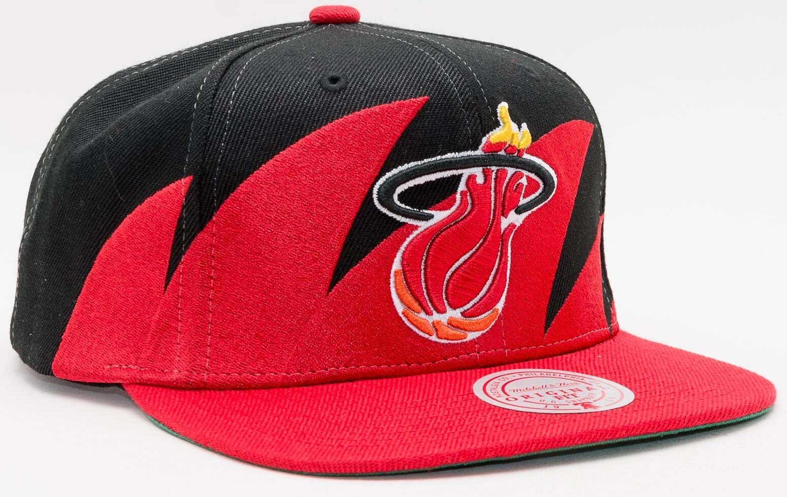 Mitchell & Ness Nba Hwc Miami Heat Cap Black-Red,