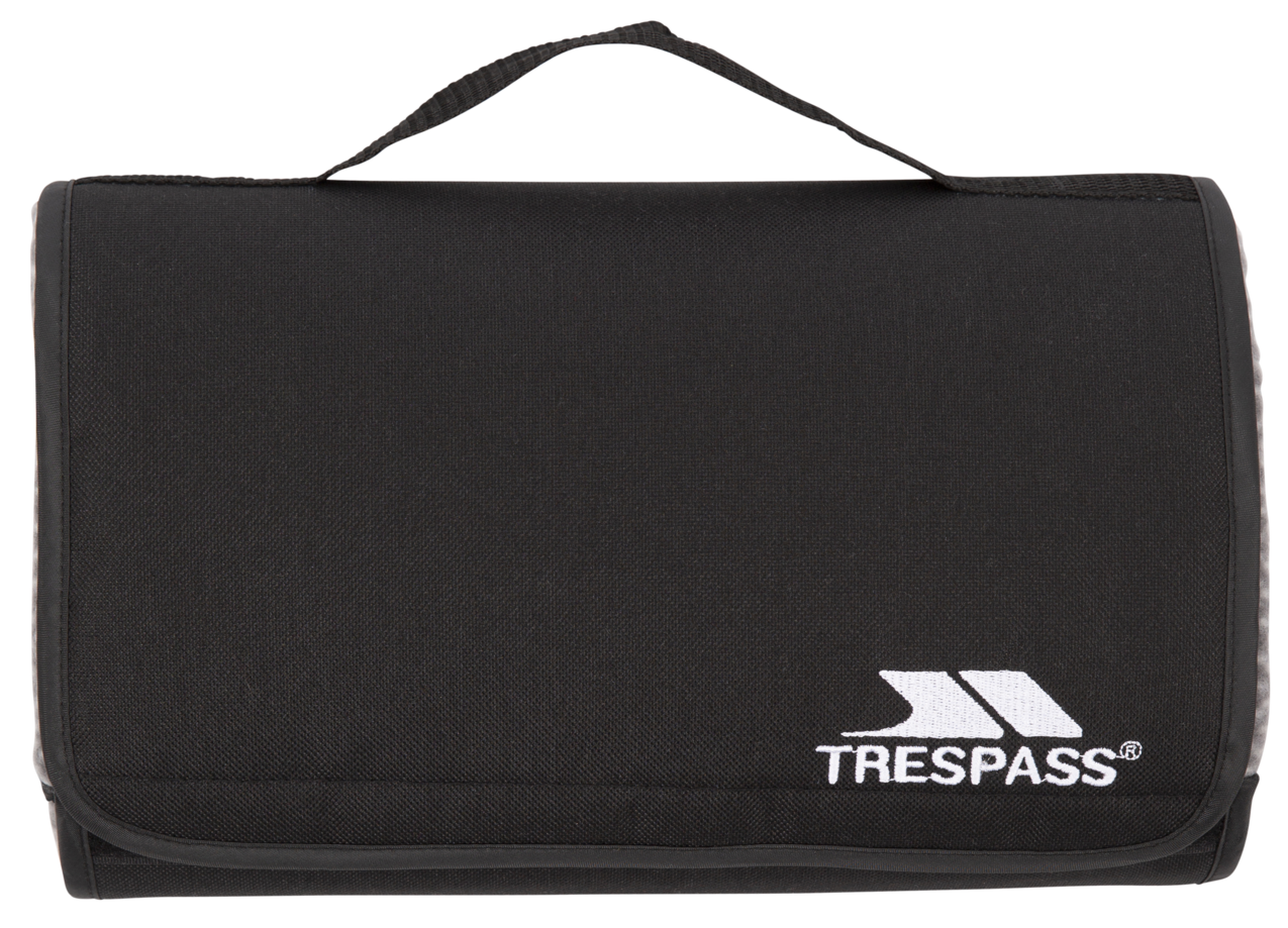 Trespass Throw - folded w-proof blanket EACH